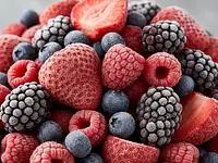 Frozen berry fruits