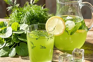 Sorrel elixir with honey and dill