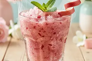 Rhubarb granita with mint