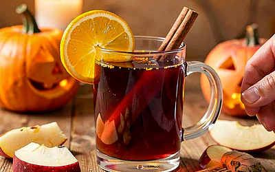 Spiced warming wine for Halloween