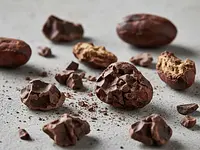 Cocoa nibs (for coating)
