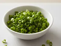 Finely chopped green onion (for sprinkling)