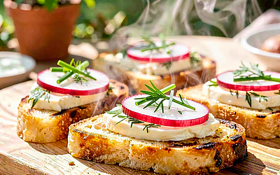Grilled toast with cottage cheese and fresh radish