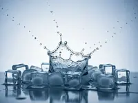 Water / ice cubes