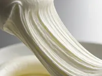 Mozzarella (świeża)