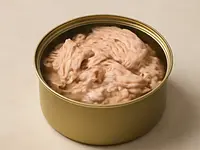 Tuna in its own juice