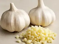 Fresh garlic (crushed)