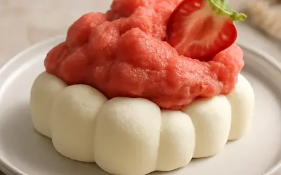 Cloudy cheese and jelly foam with a fruity cloud