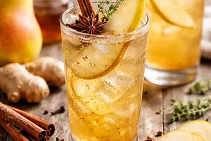 Spiced Pear Mulled Wine with Ginger