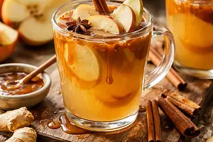 Autumn-Winter Hot Apple-Pear Drink with Ginger and Maple Caramel