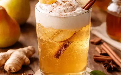 Autumn Pear-Ginger Cider with Vanilla Foam (variant f17dc245)