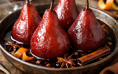 Pears in wine with spices (Polish-modern)