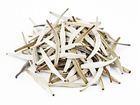White loose leaf tea