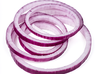 Czerwona cebula, cienko pokrojona