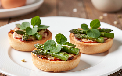 Mini Easter Pizzas with Sorrel and Asparagus